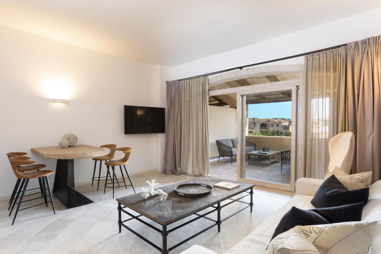 Le Suites Porto Cervo Exterior foto